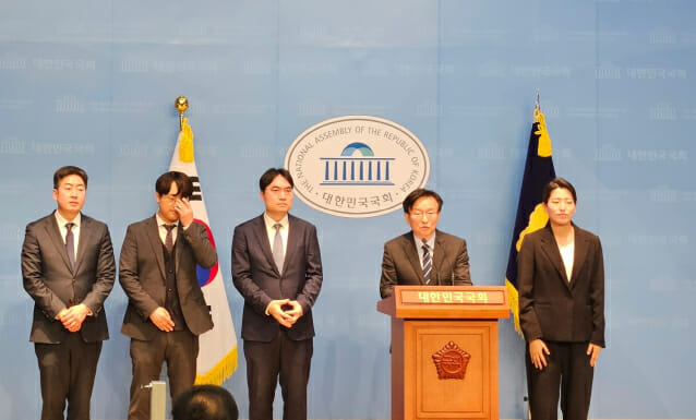 [현장] “AI 전문서비스·성과형 근로제 도입”…권칠승 의원, 중기 7대 혁신정책 제안