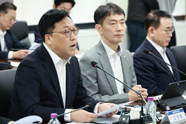 김병환 “美 관세에 수출 및 협력업체 어려워질 것…자금 지원 적극해야”