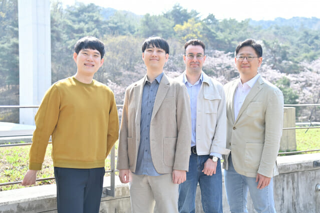 물속에서도, 인체 내에서도…배터리 무선 충전 “걱정없어요”