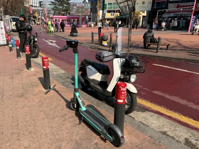 시민·경찰도 모르는 ‘킥보드 없는 거리’…서울시 QR 먹통