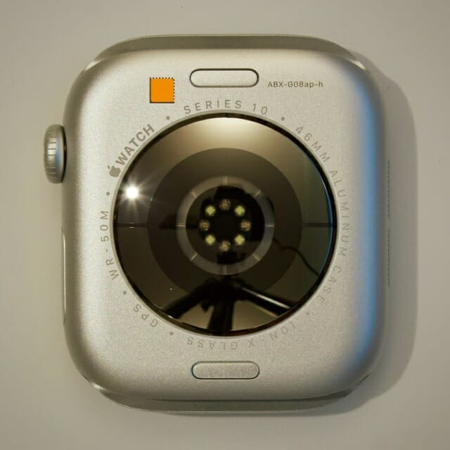 미출시 애플워치10 시제품 등장…”센서 모양 달라졌다”