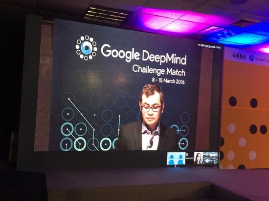 ‘알파고 대부’ 노벨화학상 수상 이후…화학계는 온통 “AI 열공”