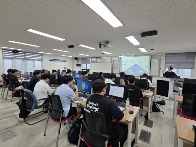 씽크포비엘, ‘AI 신뢰성 자격증’ 신설…수도권 중심 채용 깨질까