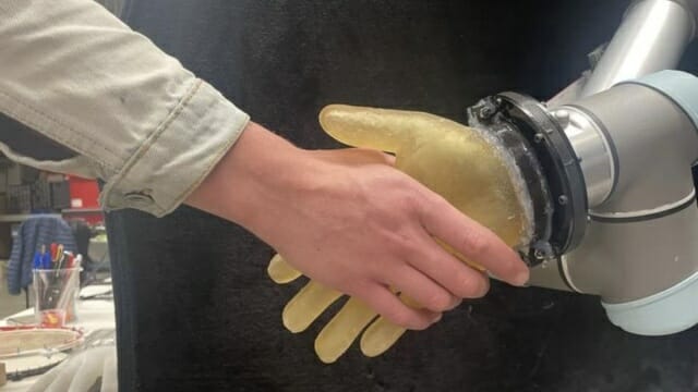 인간처럼 느끼는 로봇 피부 나왔다