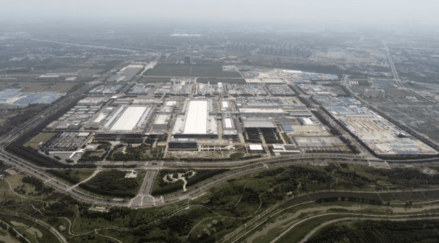 “美, 삼성·SK 中 반도체 공장에 미국산 장비 반입 제한 압박”