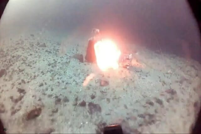 “해저 케이블 지켜라”…바다 속 감시하는 수중 로봇