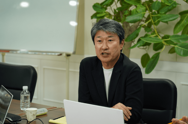 직원 소통 에코프로 경영진 “적자 사슬 끊자…사업 지주사 전환도 고민”