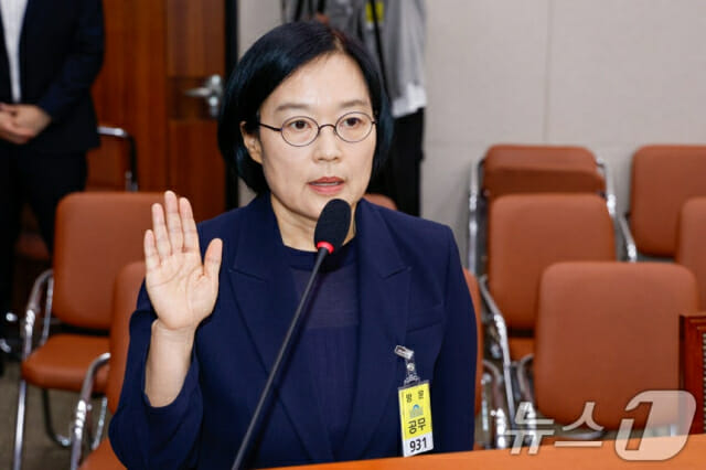 한성숙 중기부 장관 후보자 “소상공인 회복·성장 돕겠다”