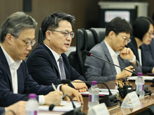 연내 ‘RE100 산업단지’ 조성 방안·특별법 제정안 나온다