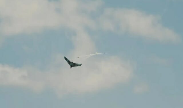 그물 쏴서 드론 생포하는 ‘스파이더맨 드론’이 뜬다