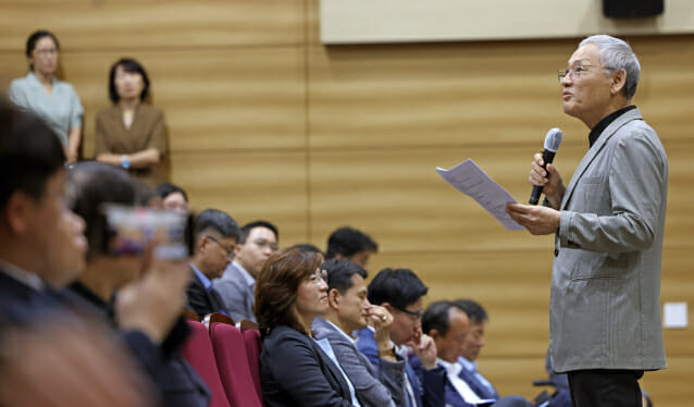 유인촌 문체부 장관 퇴임…”정책보다 사람, 과정 중시 부처로 성장하길”
