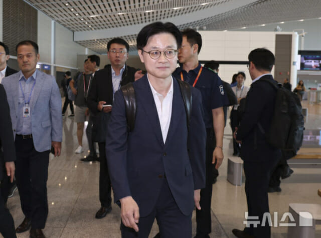 김정관 산업 장관, 韓美 관세협상, 산업·에너지 협력 강화 위해 출국