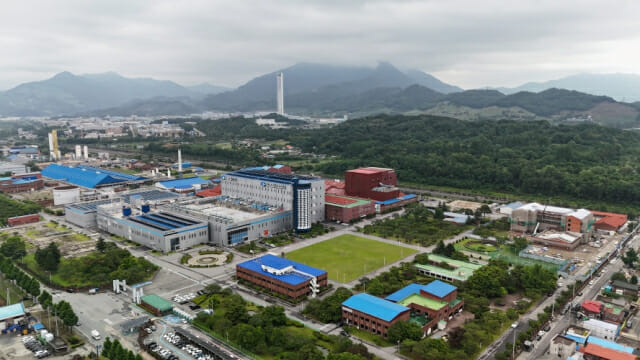 코스모신소재, 2분기 영업익 5억원…전년비 92.4%↓