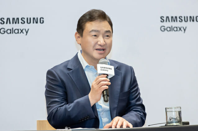 삼성 노태문 “트리폴드폰 연내 출시 목표…AI 대중화 이끌 것”
