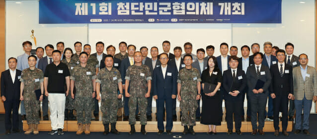 K-방산, 글로벌 4대 강국 도약 위해 민군 맞손