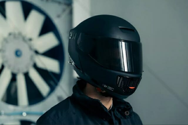 ‘매연 완벽 차단’ 오토바이 헬멧 나왔다…가격이