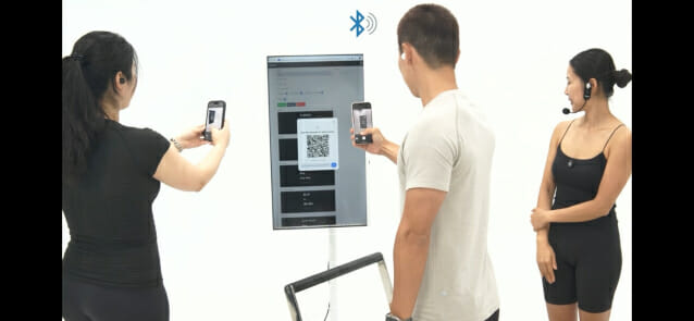 기계-사람-속기사 3자 협업 통역하는 시대 열렸다