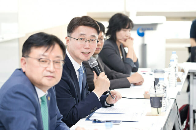 ‘AI·디지털 총괄’ 류제명 차관, 정책 완성도 높이는 현장행보