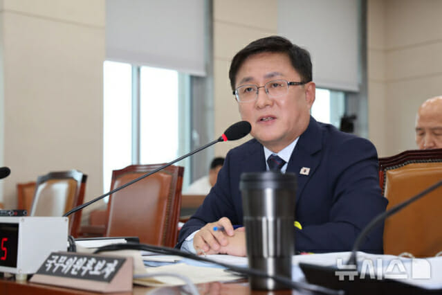 김성환 환경부 장관 후보자 “기후 거버넌스 정책·이행기능 한 곳에서 운영해야”