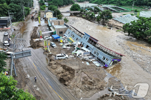 SK·포스코·한화, 집중호우 피해 복구 위해 20억원씩 성금