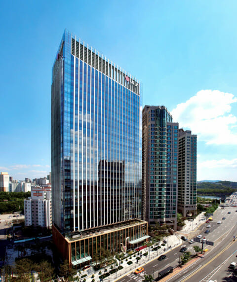 LGU+, 2분기 영업익 3045억…전년비 20%↑