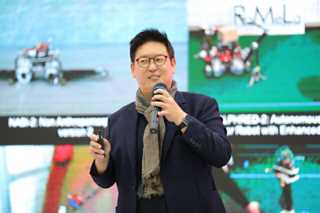 “과학 없이 미래 없다”…데니스 홍, 트럼프 행정부 비판