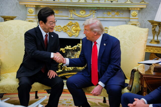 트럼프, 회담 전 SNS 폭탄발언에 “오해라고 확신”