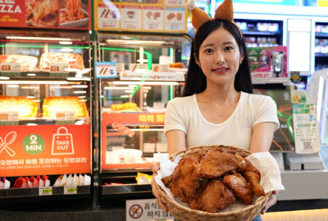 “5천900원 치킨 나왔다”…세븐일레븐, ‘가성비’ 옛날통닭 출시