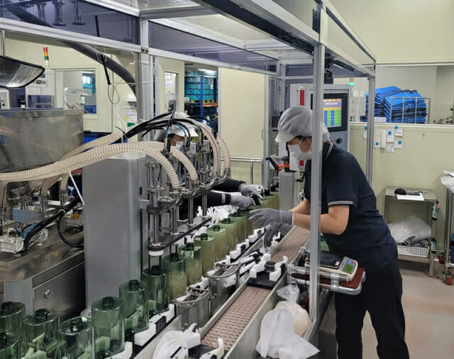 소비자 선호 호두가루 스크럽, 로컬기업 솜씨…”정부 관심 더 가졌으면”