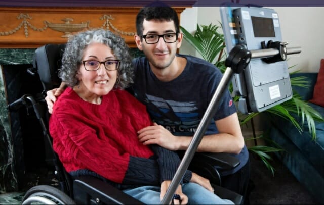 목소리 잃었던 여성, AI로 25년 전 목소리 되찾았다