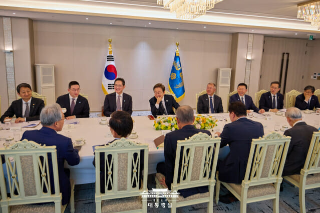 이재명 대통령, 한미정상회담 앞두고 기업인 불러 모은다