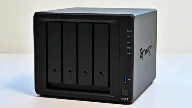 [리뷰] CPU·네트워크 성능 높인 시놀로지 DS925+ NAS