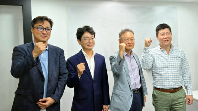 디윅스, 시선AI·대보DX·클라비와 LLM·VLM기반 혁신사업모델 만든다