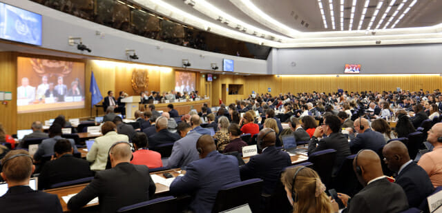 미국, IMO 회원국에 경고…”탄소중립 지지하면 보복할 것”