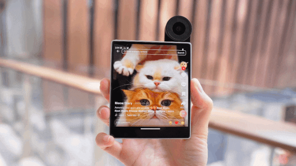 “심카드 없이 인터넷 된다”…신용카드 크기 스마트폰 화제