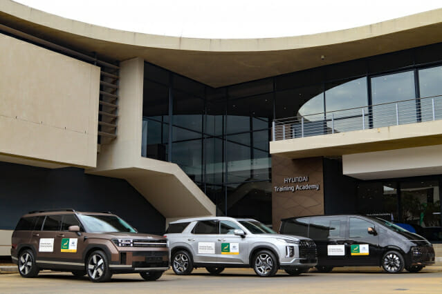중고차에서 신차로 갈아타는 아프리카…완성차 모인다