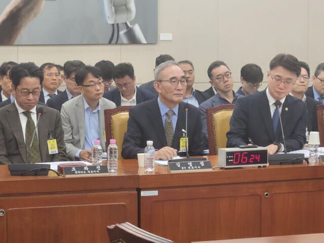 김영섭 KT “사태 해결에 최선…펨토셀 관리 부실”