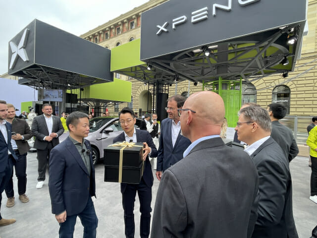 [기자수첩] 시대가 변했다…독일 최대 딜러도 ‘中 고객맞이’에 분주