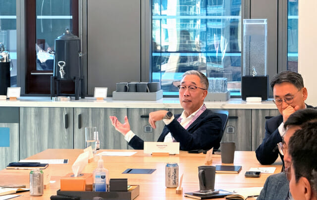 두산그룹 경영진, 아마존·엔비디아 등 방문…AI 로드맵 구상