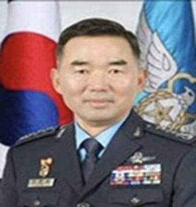 합참의장에 공군 출신 진영승…4성 장군 7명 전원교체