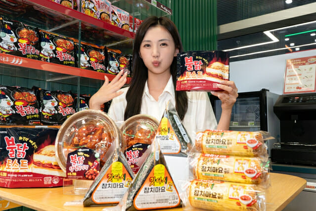 세븐일레븐, 군 마트 인기 소스 ‘맛다시’ 활용 간편식 출시