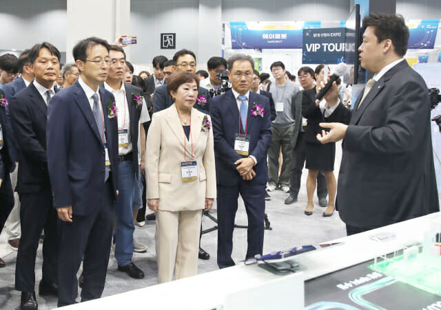 ‘제 1회 산업 AI 엑스포’ 개막…제조데이터 협업 첫걸음