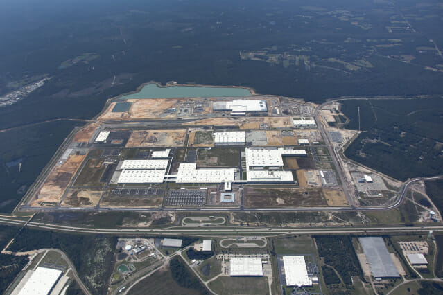 완공 코앞인데…LG엔솔 공장 건설 중단에 업계 타격 우려