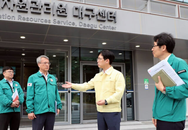 ‘국정자원 화재’ 수습 나선 정부, 삼성·NHN·KT·메가존·베스핀 한 자리에 부른 까닭