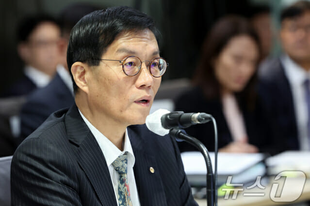 이창용 “10.15 부동산 대책, 언젠간 해야할 일…보완은 필요”