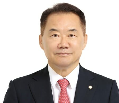 신성범 의원 “의료용 대마 규제 완화에 정부가 적극 나서야”