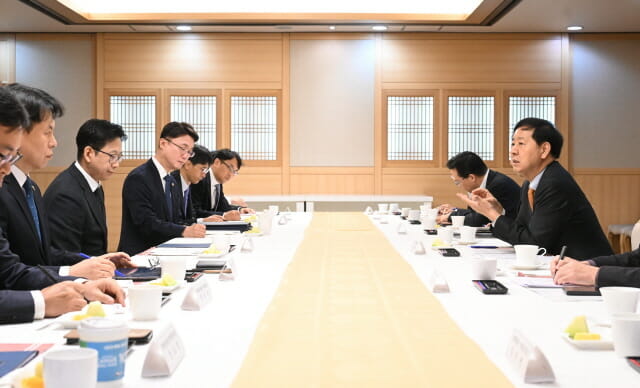 구윤철·배경훈, 부총리 간담회 열어 국가 AI대전환 논의