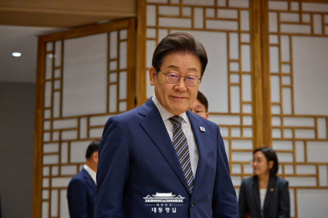 뷔나, 韓 AI·재생에너지에 20조 ‘잭팟’…이재명 ‘아시아 AI 수도’ 첫 성과