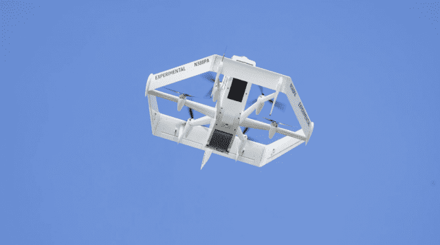 드론 두 대 크레인에 ‘쾅’…충돌 사고 조사 받는 아마존, 피닉스서 배송 재개