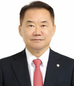 “출연연 이직 막으려면 현행 평균연봉 8천만원보다 2~3배는 더 돼야”